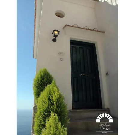 Al Poggio Antico Apart Otel