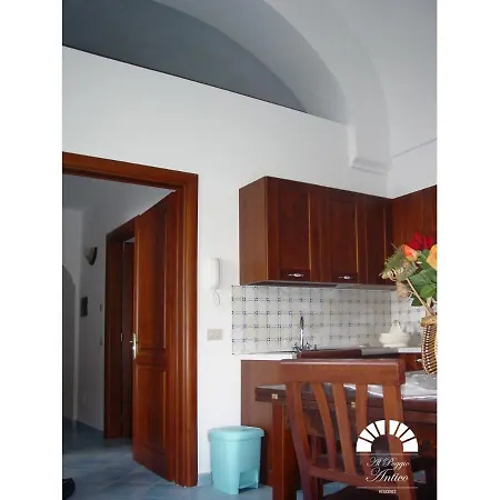 Al Poggio Antico Apart Otel 2*
