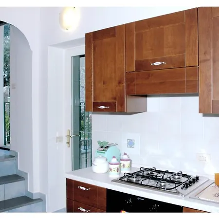 Al Poggio Antico 3* אמאלפי