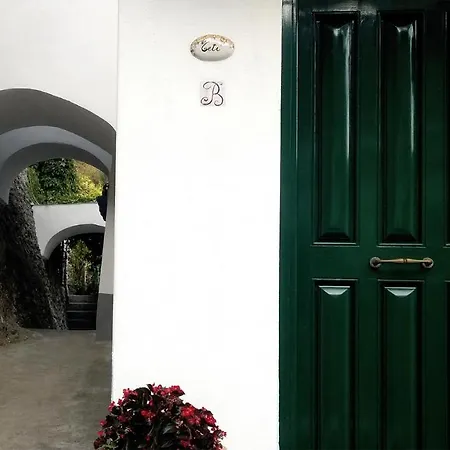 Al Poggio Antico Apart Otel