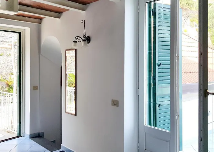 Al Poggio Antico Apart Otel