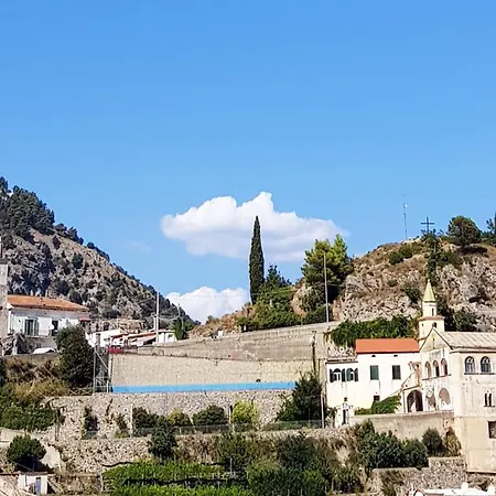 Al Poggio Antico Aparthotel