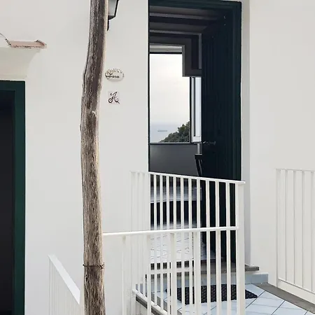 Al Poggio Antico Apartmanhotel